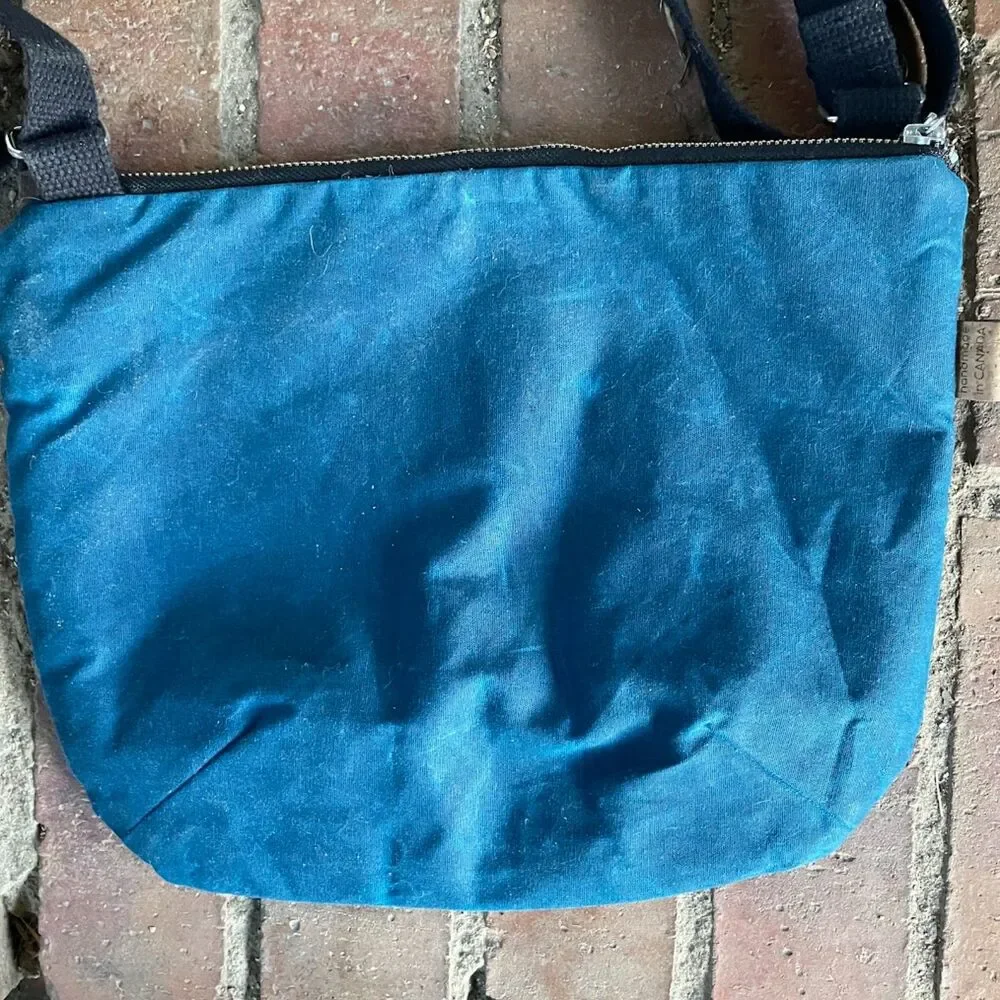 FETCH BAGS Canada WAXED CANVAS vy Blue Minimalist Crossbody PURSE Bag